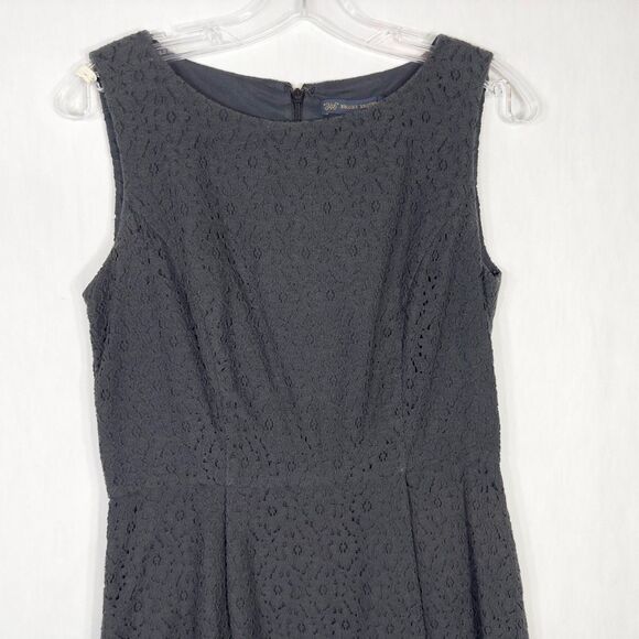 Brooks Brothers Size 8 Dress Black Lace Lined Shift Sleeveless Knee Length 446 - Picture 3 of 8